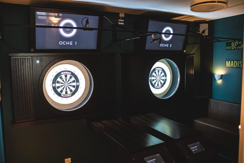 Elektroniske dartboards med OCHE-skjermer på Tordenskjold